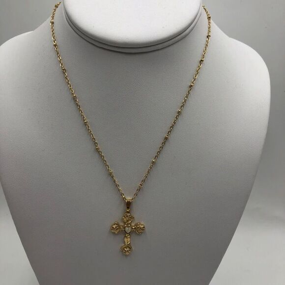 18K Gold Plated Ornate Cross Women's Necklace Hypoallergenic Waterproof - Picture 5 of 12